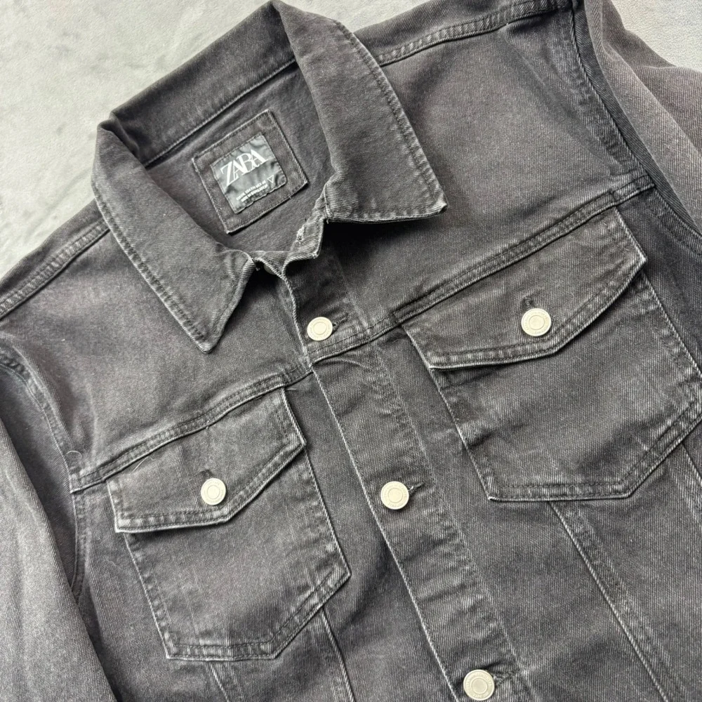 Zara Mens Black Washed Denim Trucker Jacket Size XXL Faded Vintage Style
